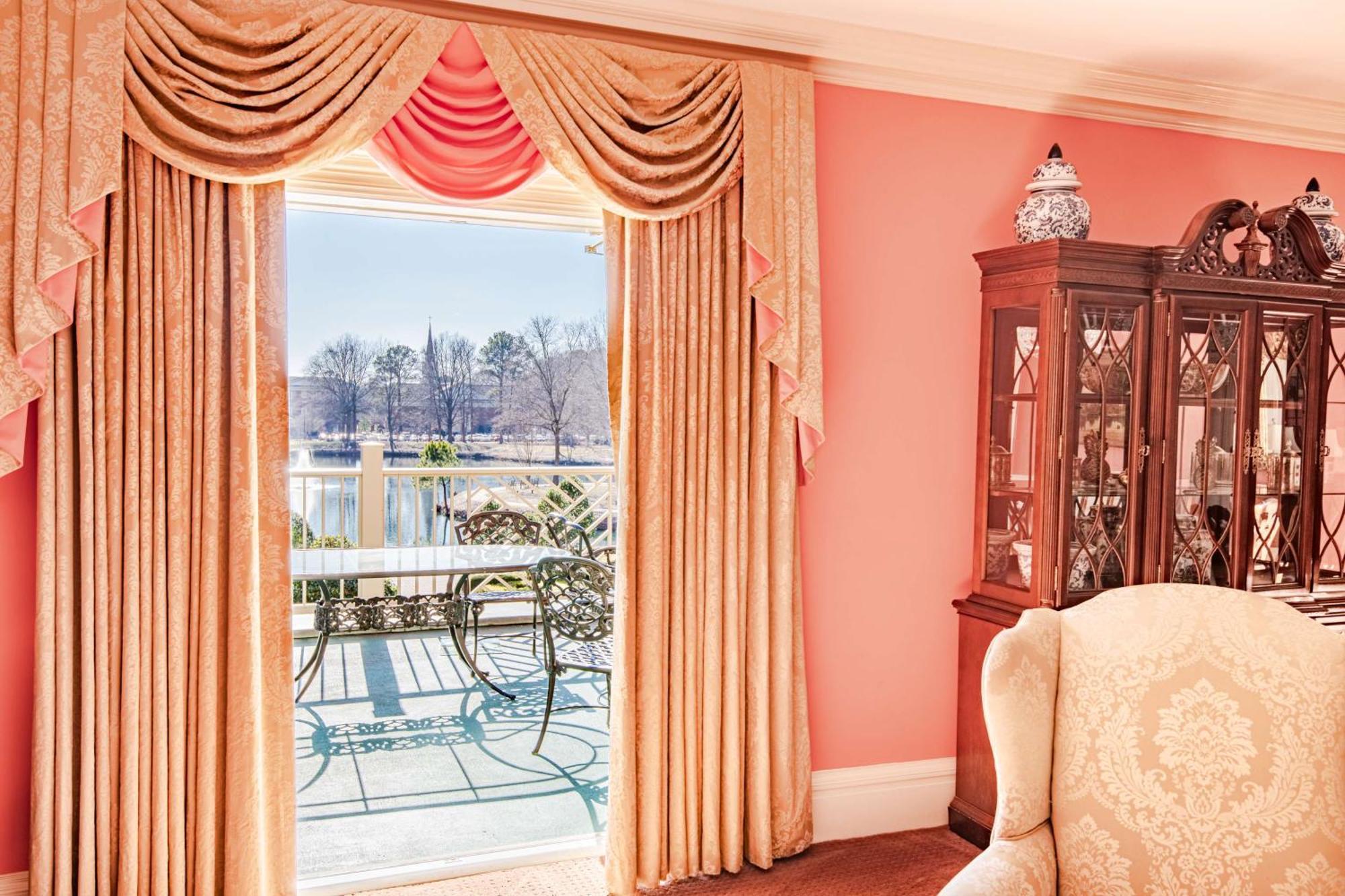 The Founders Inn & Spa Tapestry Collection By Hilton Вирджиния-Бич Экстерьер фото
